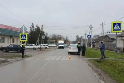 Пенсионер сбил 15-летнюю школьницу на зебре в Чернолесском