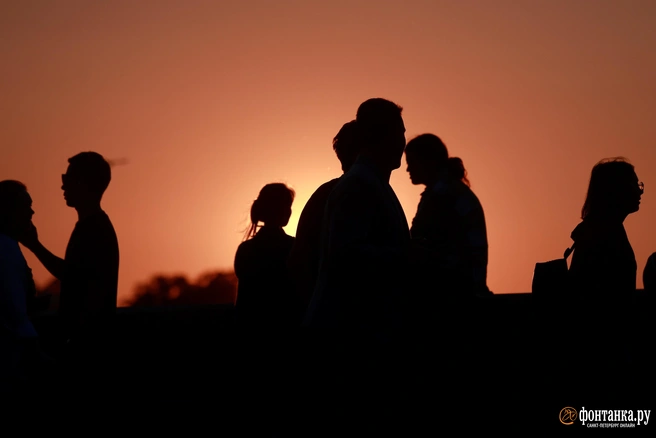 В октябре 2025-го магнитные бури взяли отпуск. Теперь вашим недомоганиям придется искать другое оправдание | Источник: Сергей Михайличенко / FONTANKA.RU