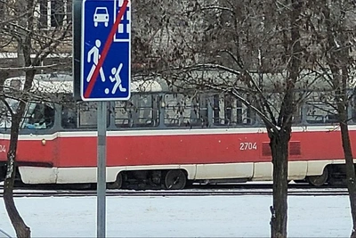 Tram Derails in Volgograd, Halting Service in District