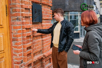 Присмотревшись к кладке, видишь, что есть и старые, и новые кирпичи | Источник: Тимофей Калмаков / 59.RU