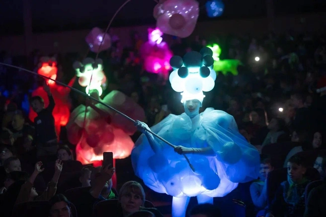 Источник: «Елка телеканала „Мульт“»