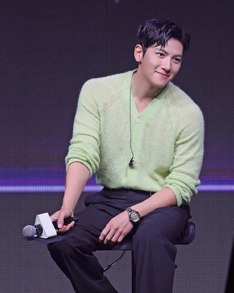 Источник: @jichangwook