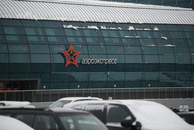 Московские аэропорты вновь прекратили работу ночью