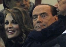 Берлускони помолвлен с юной неаполитанкой