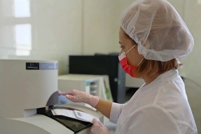 Более 1400 новорожденных проверили в Приамурье с начала года