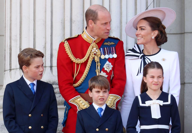 Принц Джордж, принцесса Шарлотта и принц Луи поздравили Уильяма с Днем отца