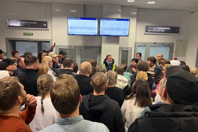 Пилот отказался выполнять рейс: пассажиры задержались в аэропорту «Рощино»
