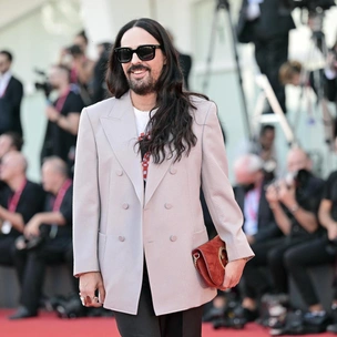 «Мода стала попсой»: честное интервью Алессандро Микеле накануне показа Valentino