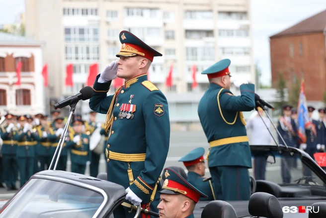 Начало парада | Источник: Роман Данилкин / 63.RU