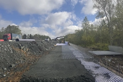 В 2026 году на Корсаковской трассе переустроят наружное освещение