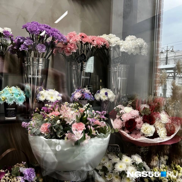 В «Лаванде» можно купить необычный букет | Источник: Анастасия Чеснокова / NGS55.RU