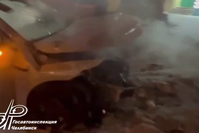 В Челябинске пьяный водитель, уходя от ГАИ, протаранил три автомобиля