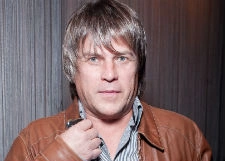 Алексей Глызин устроил пробку из троллейбусов
