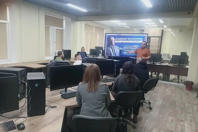 ЛДПР представляет конкурс Жириновского студентам Амурской области