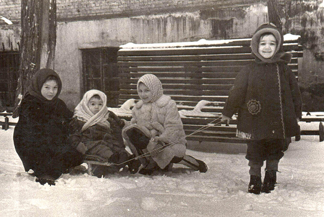 Как одевались зимой наши прабабушки 