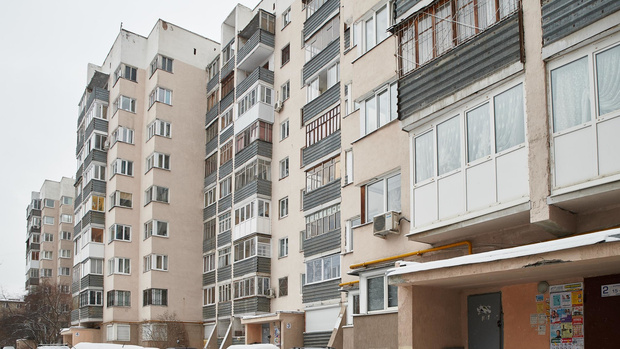 Фото №1 - Минстрой предложил лишить льготников жилищных сертификатов на «вторичку»