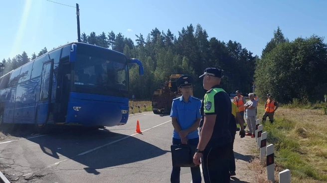 В Ленобласти вынесен приговор водителю автобуса с паломниками, который столкнулся с поездом | Источник: официальный канал Северо-Западной транспортной прокуратуры