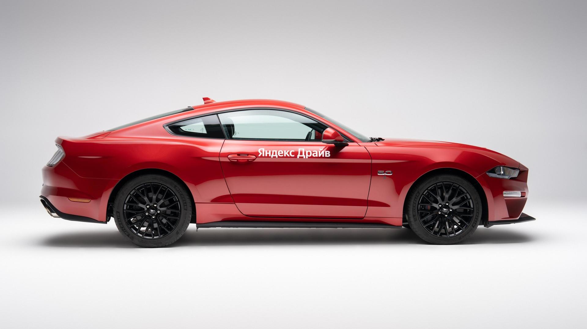 В каршеринге «Яндекса» появились два новых Ford Mustang GT | MAXIM