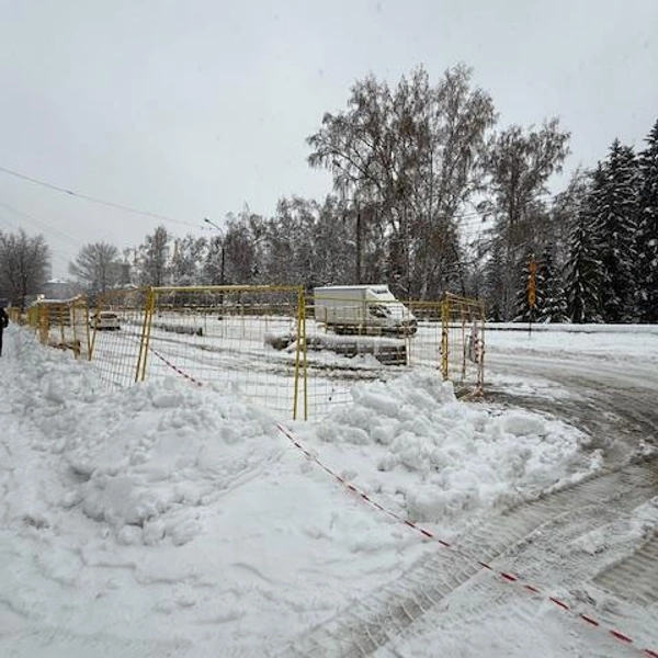 Читательница поделилась фото ремонтных работ на Советской. | Источник: Наталья, читательница NGS.RU