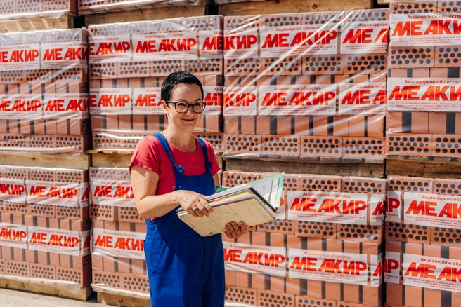 Собственное производство кирпича — вклад в стабильность строительной группы | Источник: СГ «Развитие»