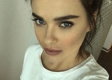 Елена Темникова оставила дочь без волос