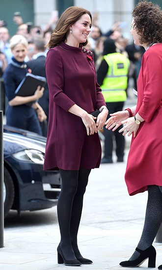 Герцогини-близнецы: как Кейт и Меган случайно скоординировали наряды (и что это значит)