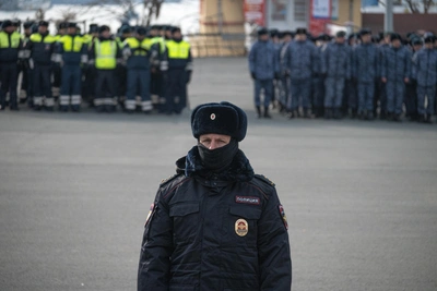 Хабаровчанин по указанию мошенников ограбил квартиру и стрелял
