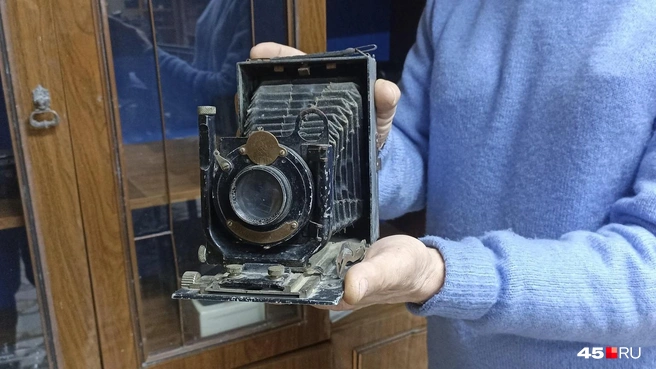 Фотоаппарат ГПМЗ похож на гармонь | Источник: Анна Сарапульцева / 45.RU