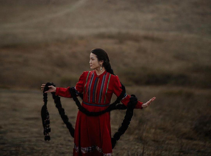 Marie Claire Kazakhstan эксклюзиві: «Дәстүр» фильмінің бас кейіпкері туралы қызықты 10 дерек
