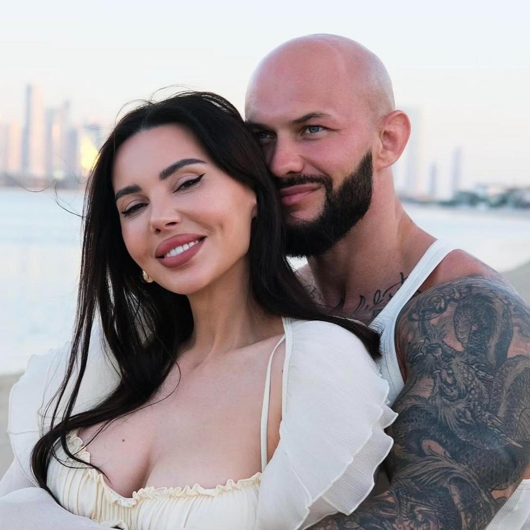 Суд расторг брак Джигана и Оксаны Самойловой