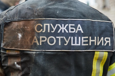 При пожаре в ижевском цехе эвакуировали 50 человек