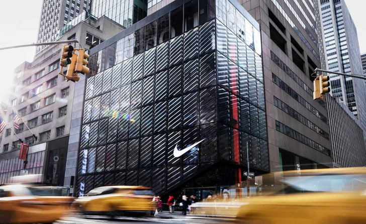 Флагманский бутик Nike в Нью-Йорке (фото 0)