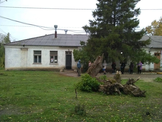В ЦРБ факт столпотврения не отрицали | Источник: «Прием стеклотары» / Телеграм