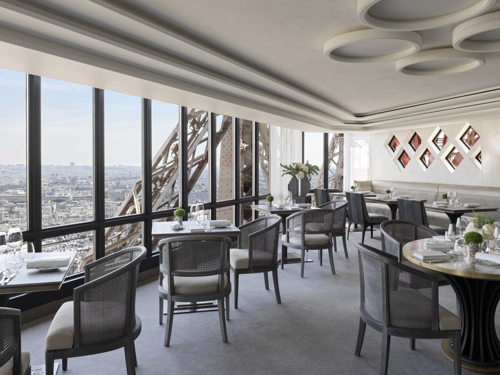 Возвращение легенды: ресторан  Le Jules Vernе на Эйфелевой башне (фото 10)