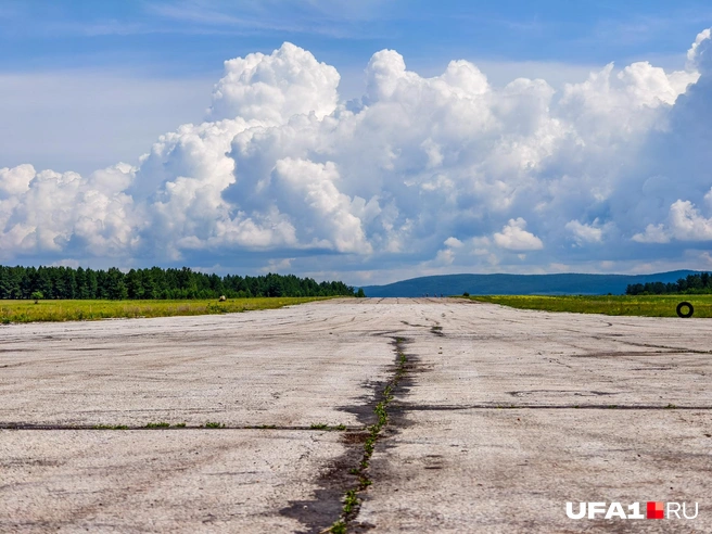 ВПП всё еще годится для работы | Источник: Булат Салихов / UFA1.RU
