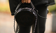 Базовый гардероб: идеальные черные мини-сумки, которые подойдут ко всему
