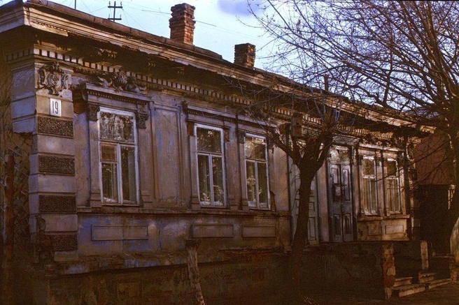 Сравниваем дом в 1991 году и в наши дни | Источник: В.&nbsp;Ф.&nbsp;Кудринский / Pastvu.com