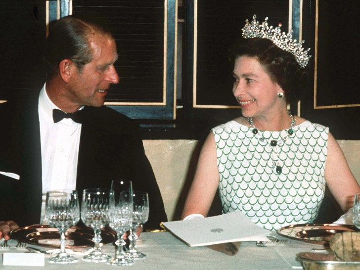 Елизавета II и принц Филипп во время государственного банкета, 1970