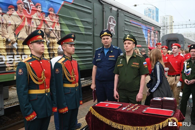 Сегодня на вокзале наградят героев | Источник: Дмитрий Емельянов / E1.RU