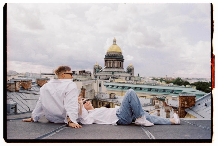 Автор хита «Вдох-выдох» и экс-солист «Банд’Эрос» Владимир Солдатов женился на своем близнеце