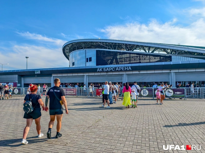 На подступах к стадиону | Источник: Булат Салихов / UFA1.RU