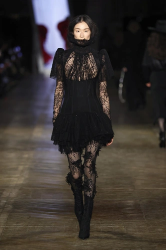 Alexander McQueen осень-зима 2025