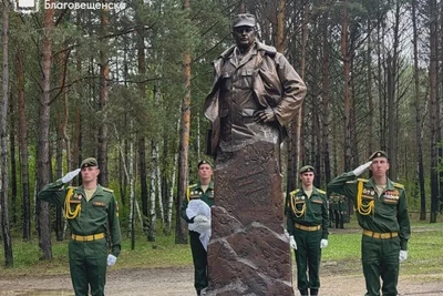 Памятник генералу Дубынину открыли в День танкиста