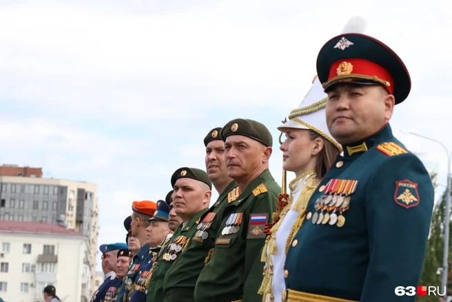 Участники парада сосредоточены | Источник: Роман Данилкин / 63.RU