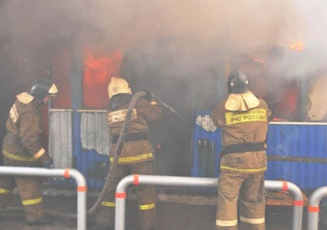 Рязанские пожарные предотвратили взрыв в ангаре | ya62.ru