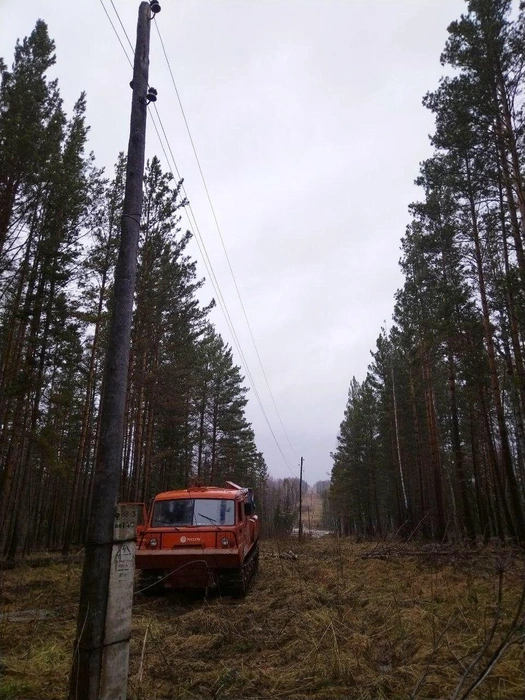 Ремонт линий приходится проводить в труднодоступных местах | Источник: «Россети Сибирь»