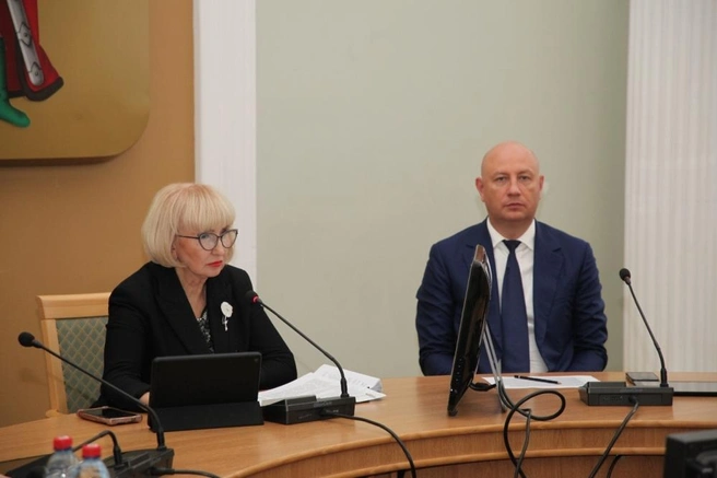 Виталий Лощинин не представлял депутатам городской думы свою программу. Пока он руководит городом как первый заместитель главы администрации | Источник: рязанская городская дума