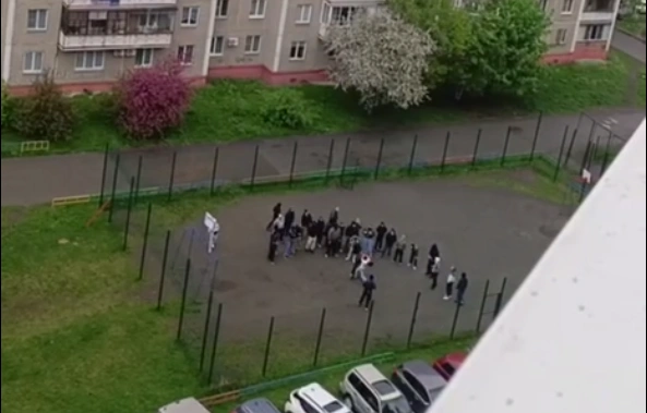 В разборке участвовало больше 20 подростков | Источник: читатель 74.RU