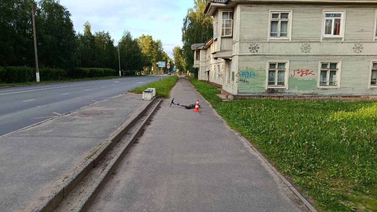 В Северодвинске самокатчик наехал на ребенка