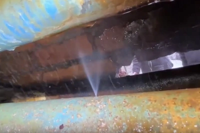 Аварийный дом в Мурманске: жильцы платят 150 тыс. в год